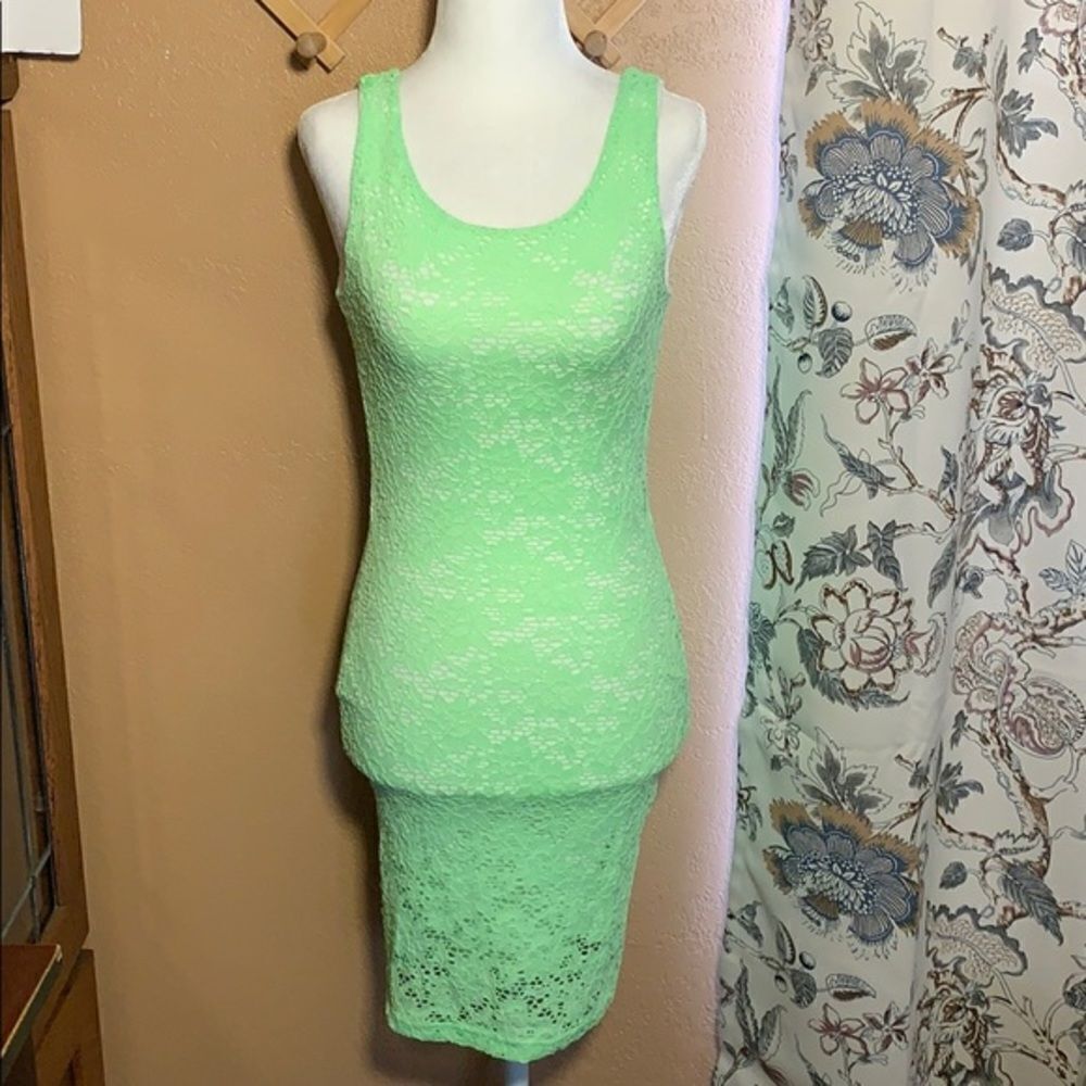 NWOT Rachel Kate Lace Body-Con Dress